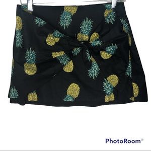 SAKS FIFTH AVENUE Black Pineapple Print Faux Wrap Tie Tropical Mini Skirt Size L